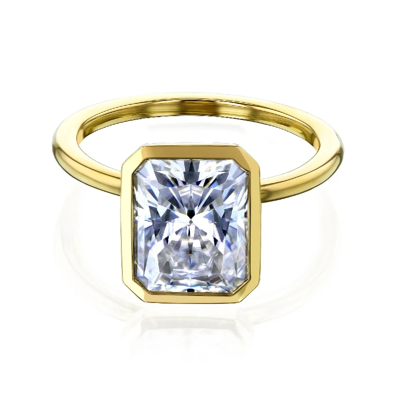 leafy-inspired band ring-3.90ct Radiant Pageant 4X Bezel Ring