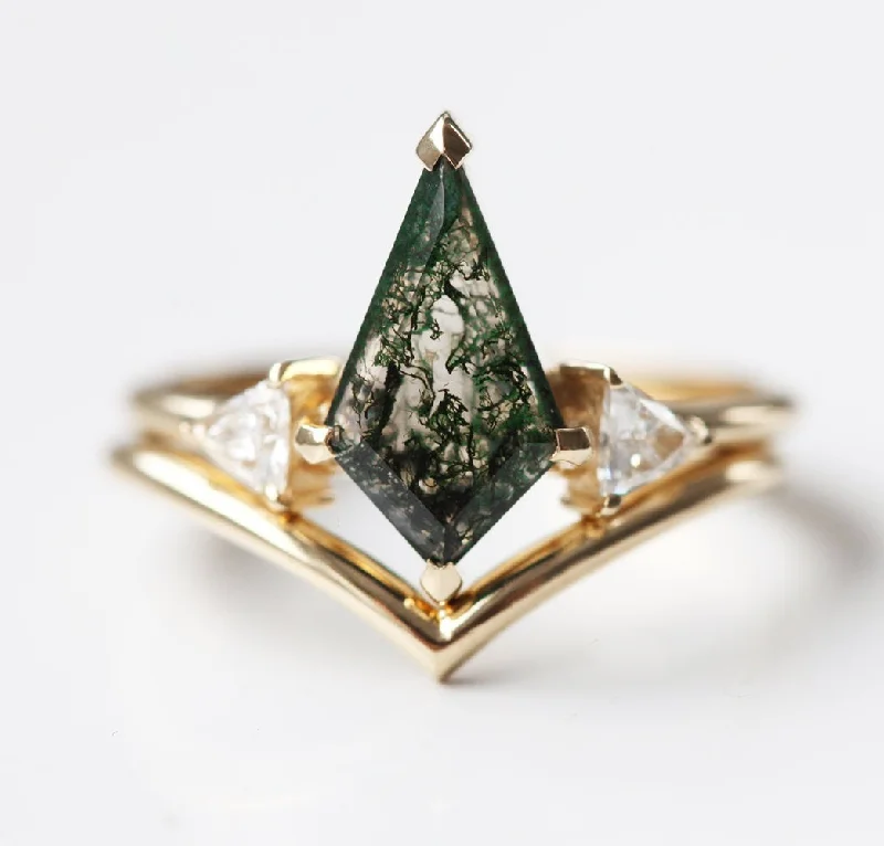 uncut silver ring-Avery Kite Moss Agate Ring With Chevron Band