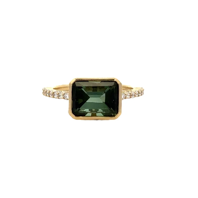 swoop shank ring-Green Tourmaline and Diamond Ring in Yellow Gold