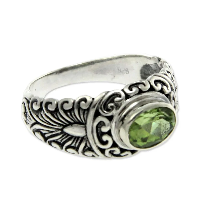 flow-shaped eternity ring-Handcrafted Sterling Silver 'Bali Heritage' Peridot Ring (Indonesia)