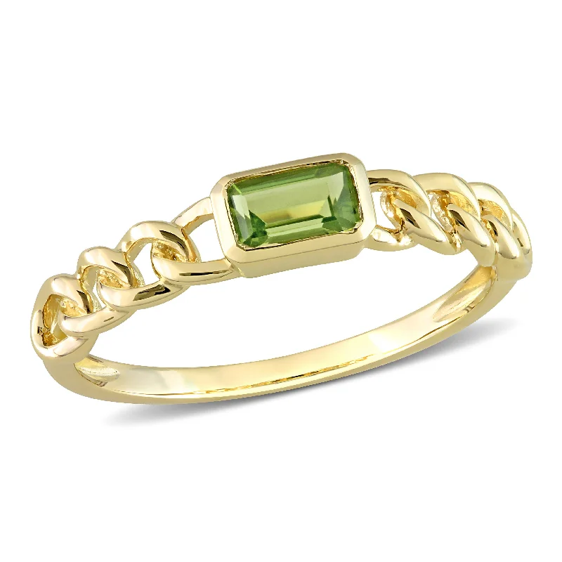 urban gold ring-Mimi & Max 1/3ct TGW Octagon Peridot Link Ring in 10k Yellow Gold