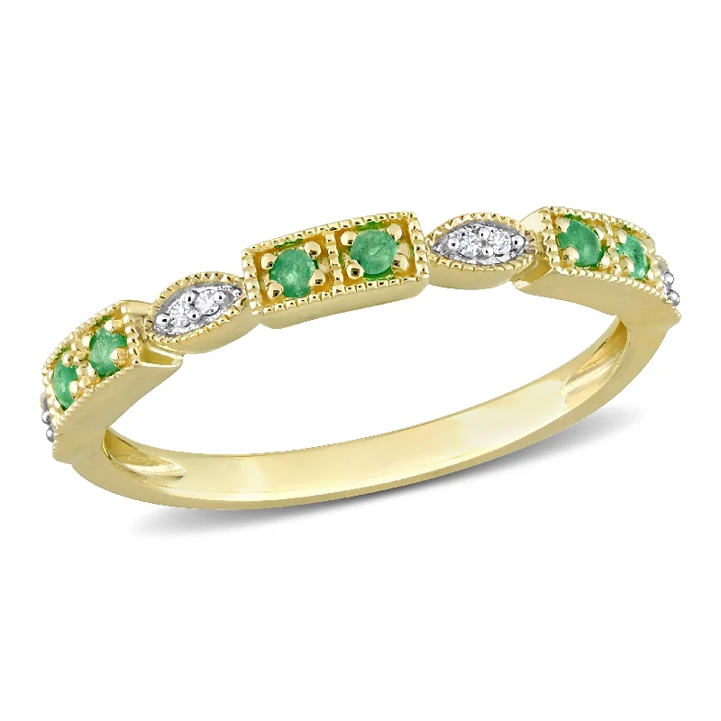 gleaming gold ring-Mimi & Max Women's 1/8ct TGW Emerald and Diamond Accent Semi-Eternity Ring in 10k Yellow Gold