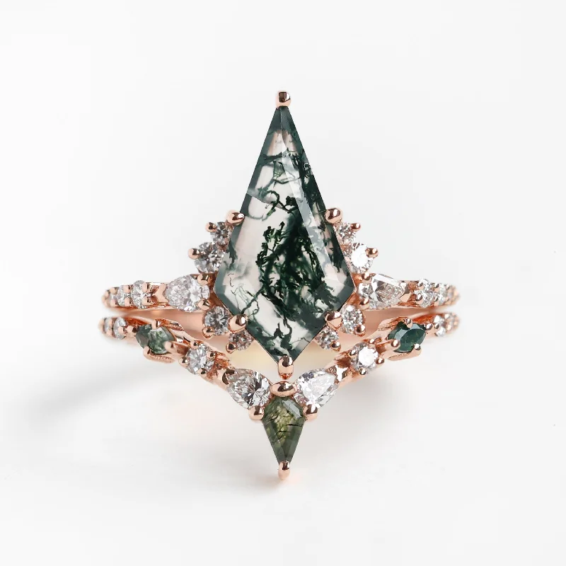 elegant design ring-Abigail Kite Moss Agate And Diamond Set